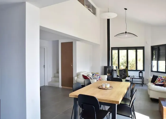 Of House With Sea View 50m From The דירה