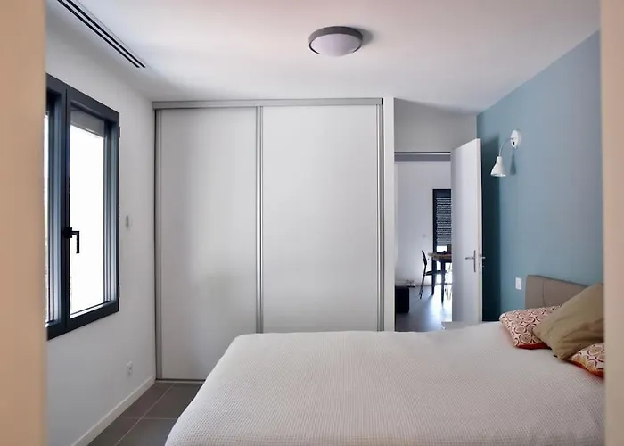 Of House With Sea View 50m From The Апартаменты *