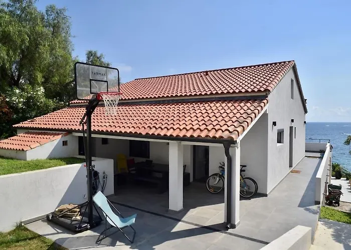 Of House With Sea View 50m From The Ле-Лаванду