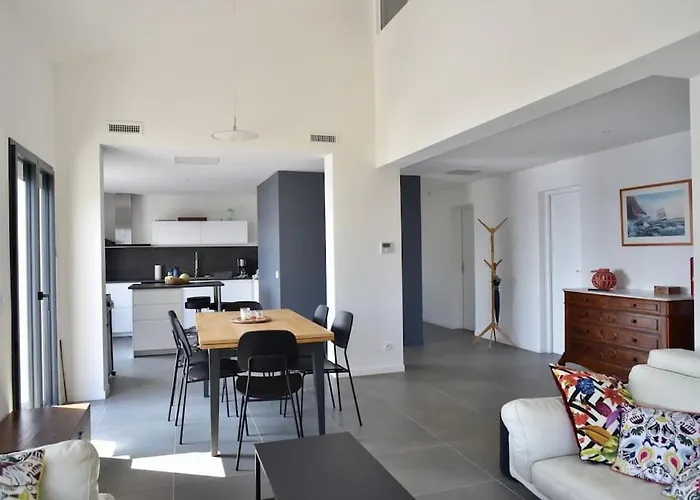 Of House With Sea View 50m From The Апартаменты *