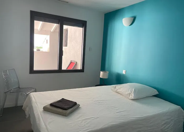 Of House With Sea View 50m From The דירה *